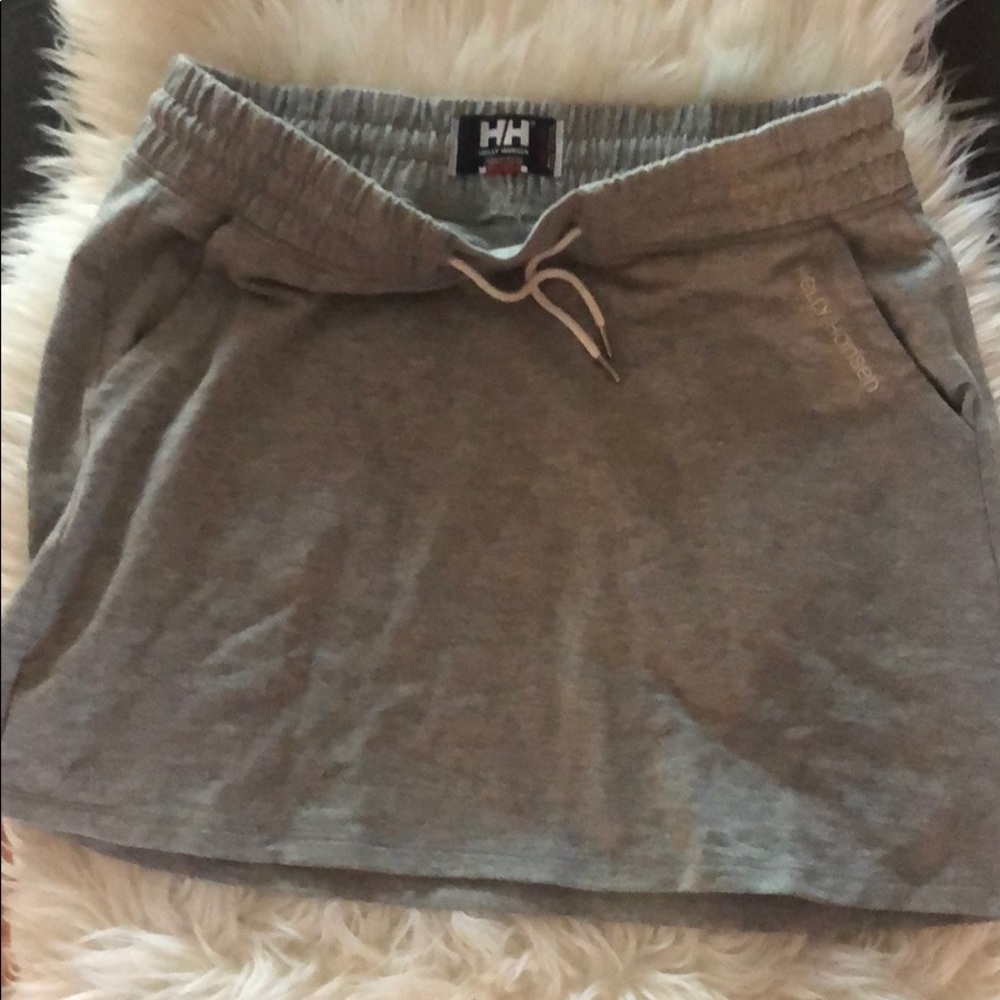 Grey Helly Hansen mini skirt LG